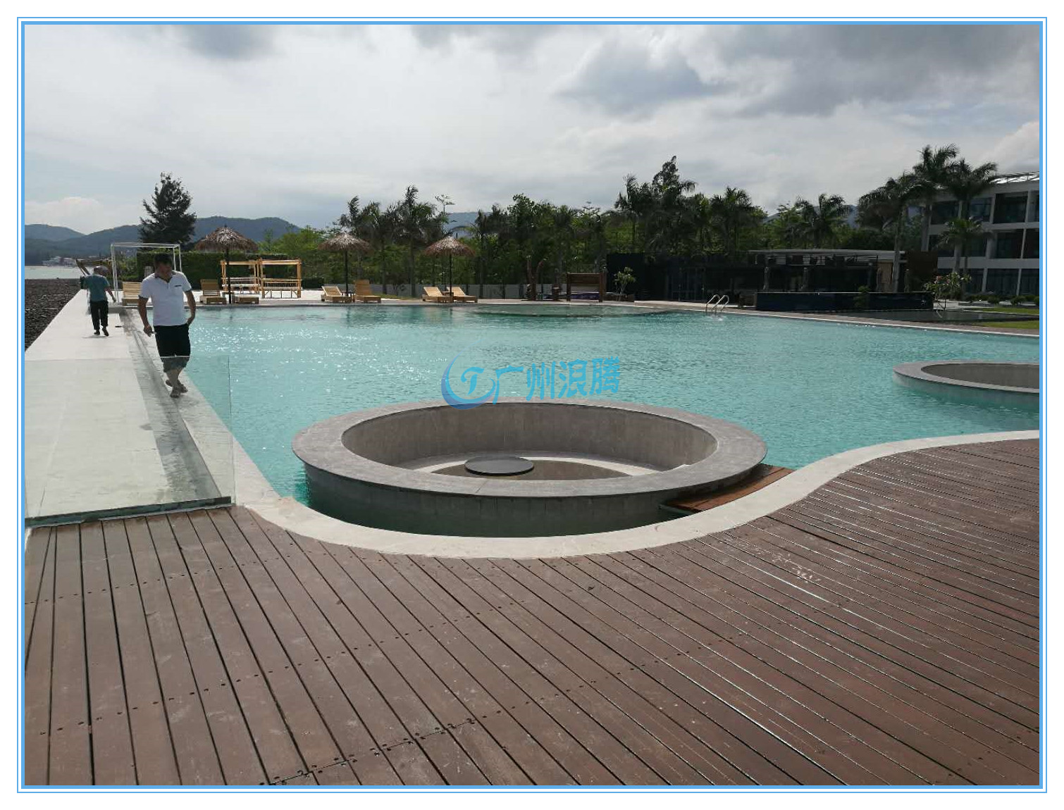 水上樂園設(shè)備