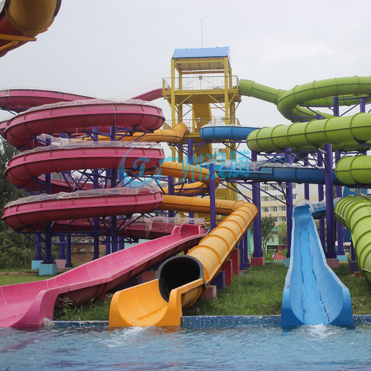 水上樂(lè)園設(shè)備-螺旋組合滑梯